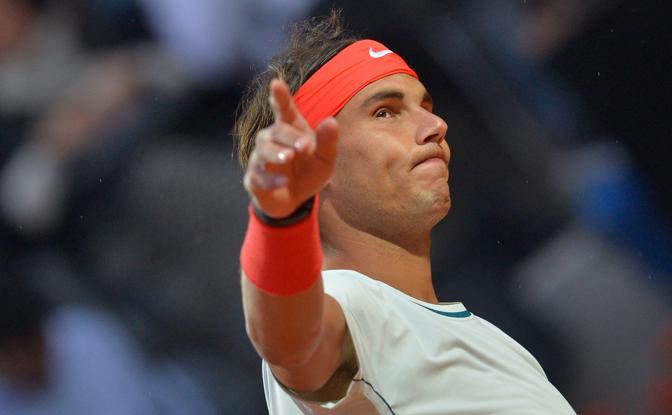 Primo piano di Rafa Nadal, impegnato contro Fabio Fognini: qui sembra perplesso. Afp
